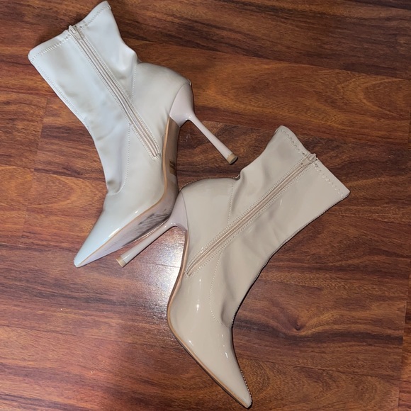 POINTED STILETTO HEELED BOOTS👢 - Picture 6 of 7